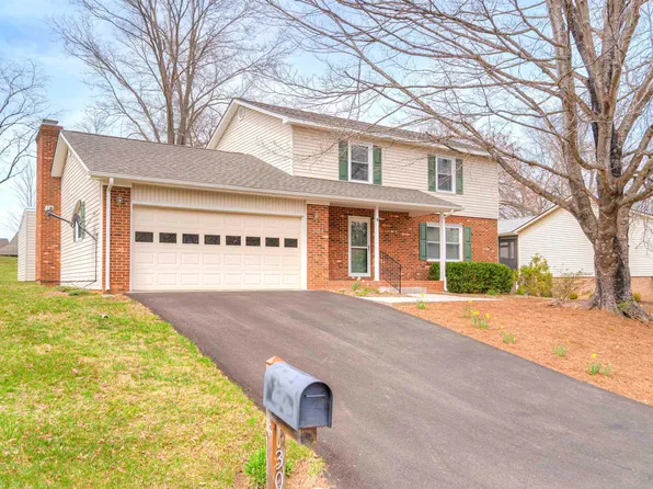 307 Woodbine Dr, Blacksburg, VA 24060