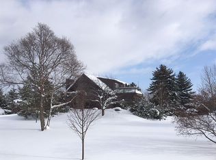 3693 S Bay Bluffs Dr, Cedar, MI 49621