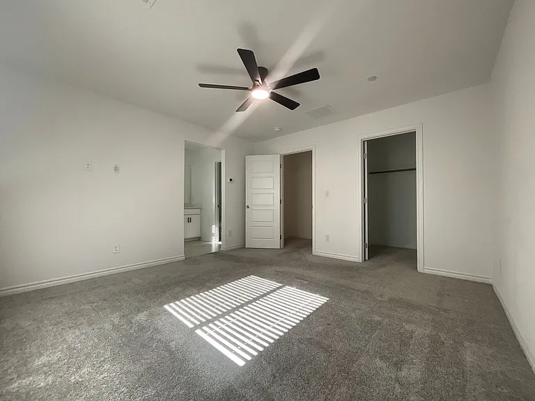 6256 Foxes Dale St — Photo 6