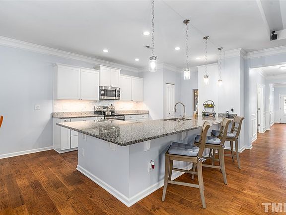5th image of 75 Forest Glade Ct