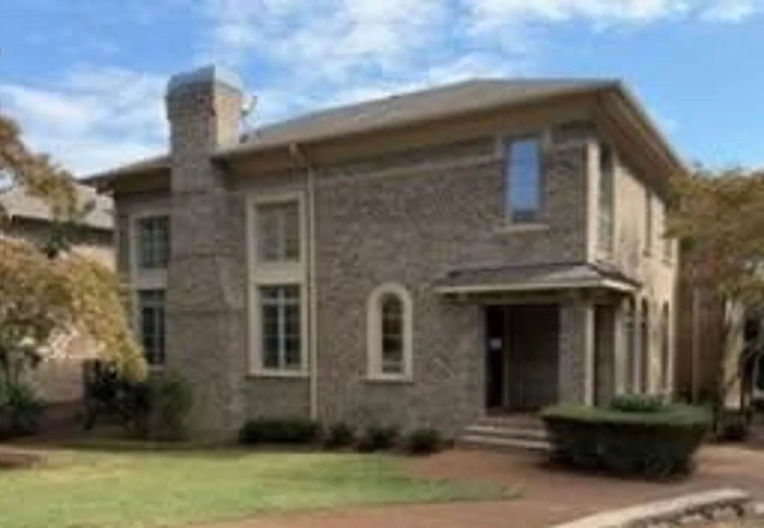 3624 Brighton Rd — Photo 3