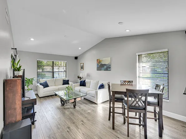 16 Via De Casas Norte #16, Boynton Beach, FL 33426