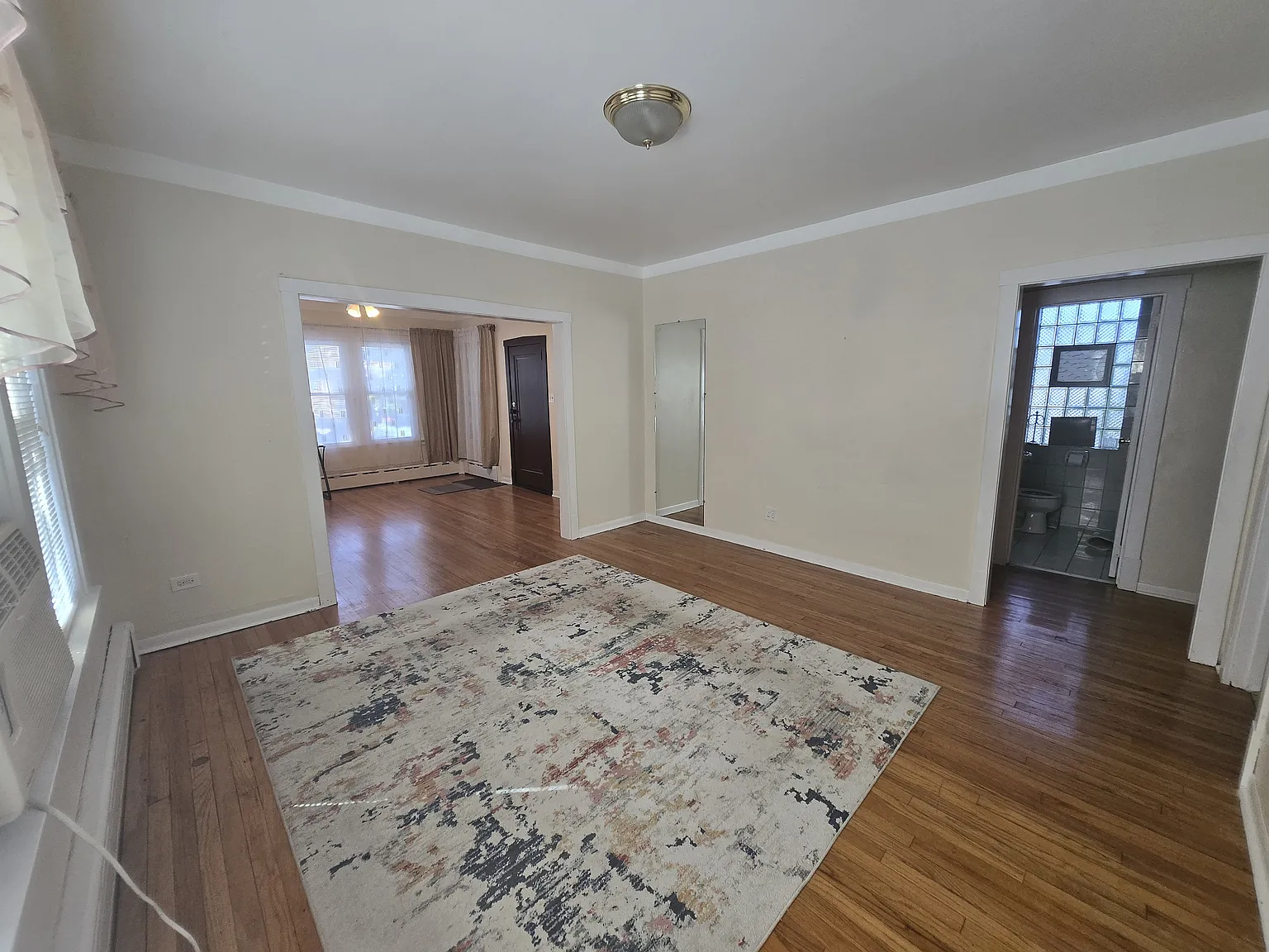 2 bed, 1029 sqft, $1,700 — Photo 2