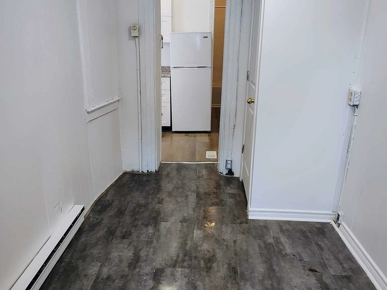 494 Somerset Street West — Photo 2