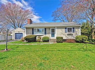 180 Fatima Dr, Warren, RI 02885