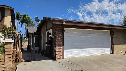 892 Robin Dr Photo 1