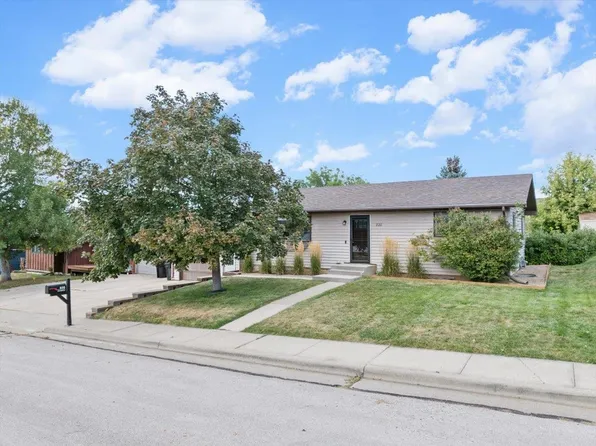 820 E Grant St, Spearfish, SD 57783