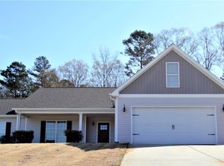 878 Hawk Creek Trl, Winder, GA 30680