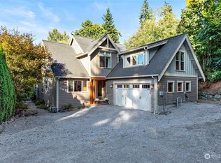 938 Yew St, Bellingham, WA 98229