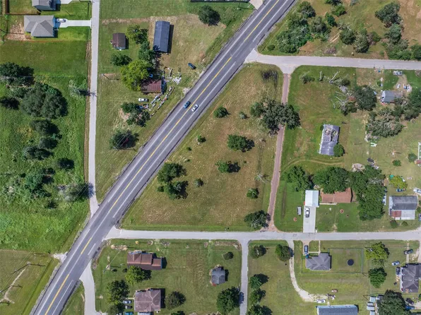 159 Colorado St, Hempstead, TX 77445