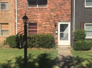 934 Manor Mall, Ardmore, OK 73401