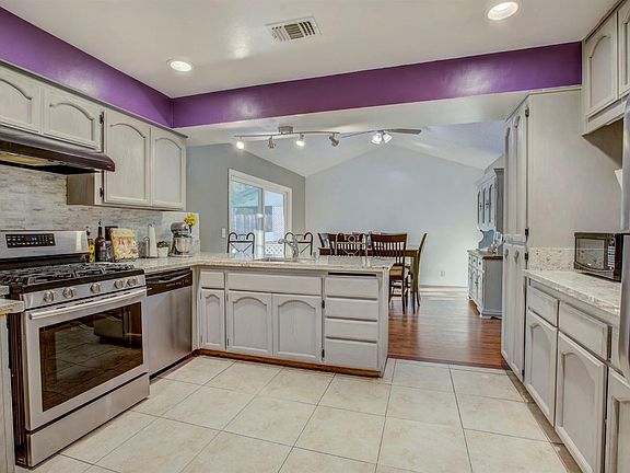 5th image of 5725 Diablo Dr