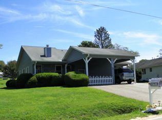 220 Terrell Rd, Franklin, NC 28734