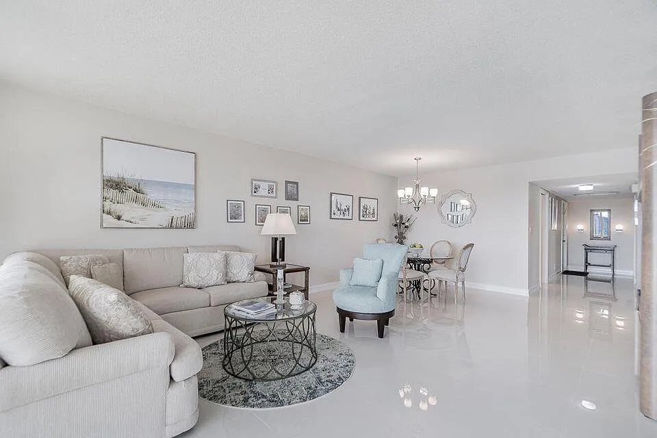 3 bed, 2.0 bath, 1390 sqft, $3,500 — Photo 4