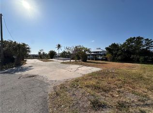 2654 Heron Ct, Saint James City, FL 33956