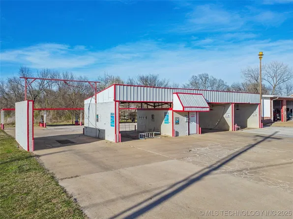311 W Indiana Ave, Kiefer, OK 74041