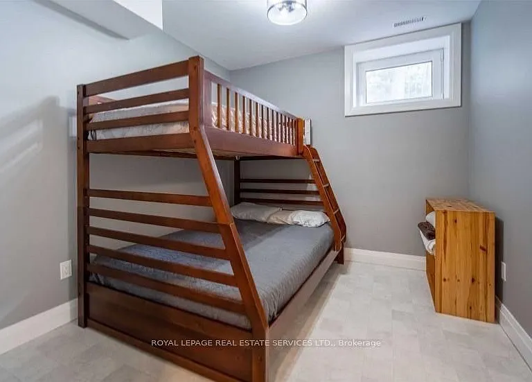 2365 Selwyn Bay Ln — Photo 34
