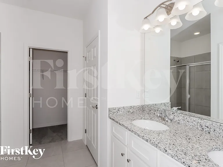 519 Crown Rose Dr — Photo 8