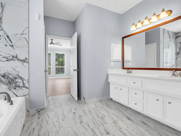 10626 Cortland Ridge Ln — Photo 26