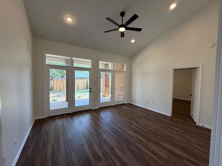 5003 Amherst St — Photo 10
