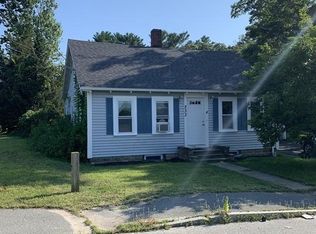 233 Sandwich Rd, Wareham, MA 02571