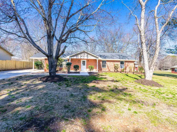 629 Jones Ave, Killen, AL 35645