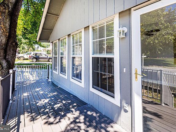 2nd image of 9227 Gross Ave