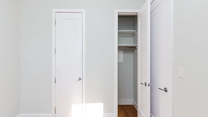 Rented by Nooklyn NYC LLC | media 4