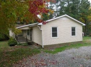 5890 Belews Creek Rd, Walkertown, NC 27051