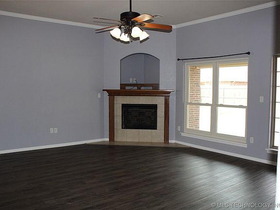 4th image of 1229 E 134th St