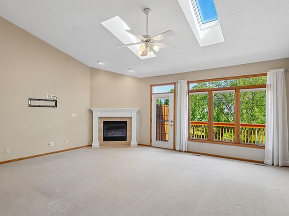 3rd image of 1845 SE Birchwood Cir