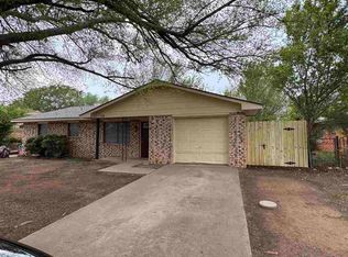 118 N Elk Dr, Cache, OK 73527
