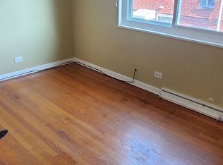 7529 N Bell Ave, Chicago, IL 60645