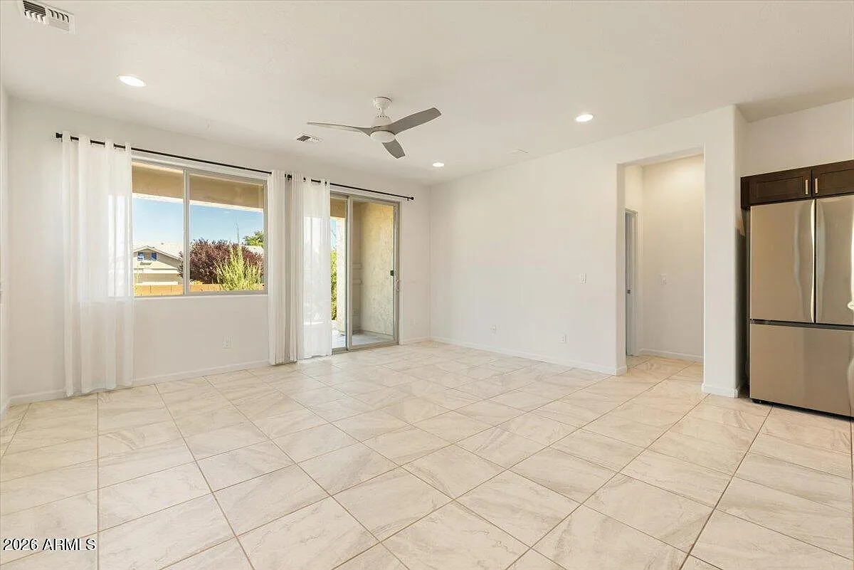 2 bed, 2.0 bath, 1492 sqft, $2,200 — Photo 3