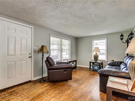 2nd image of 3523 16th St NE