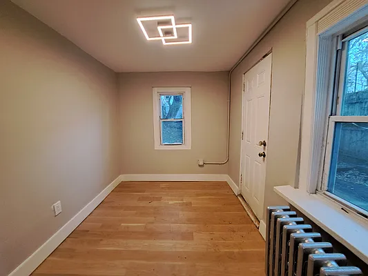 Rented by Friedman Mayer, LREB | media 5