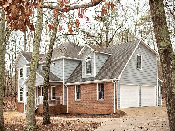 4th image of 232 Lakewood Dr