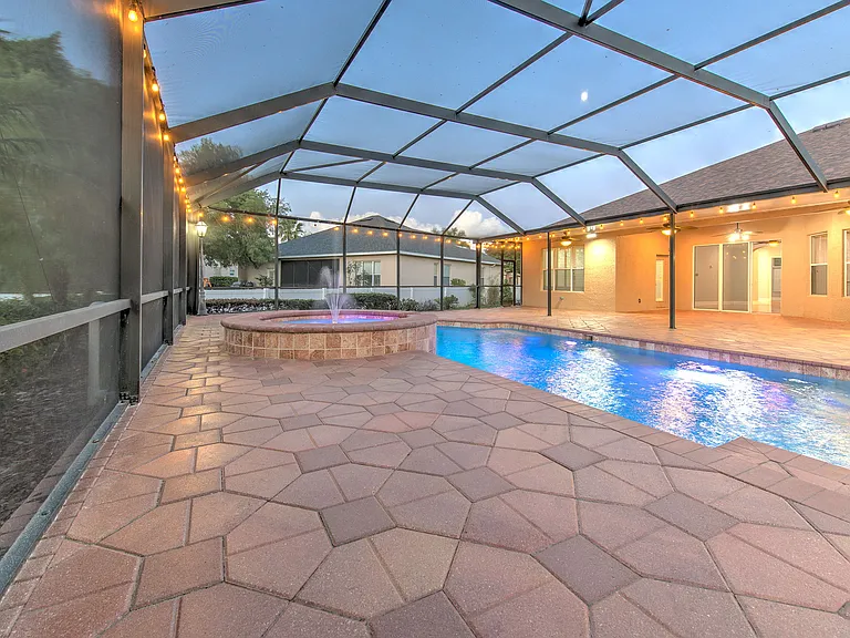 1408 Brilliant Cut Way — Photo 2
