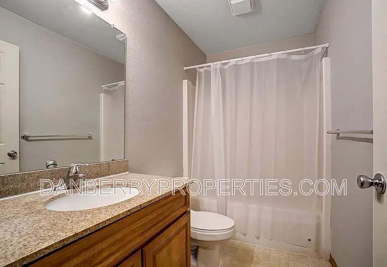 1127 N Byrne Rd #1 — Photo 44