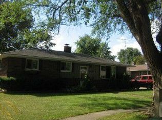 14486 Appletree Ln, Fenton, MI 48430