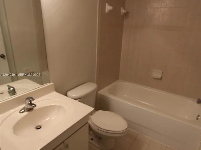 22931 SW 88th Pl #105 — Photo 12