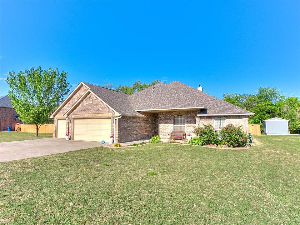1st image of 1400 W Savannah Cir