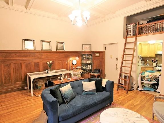 5th image of 319 W 100th St APT 1B
