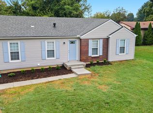 8607 Gainsborough Dr, Louisville, KY 40291