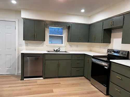724 S Elm St #B Photo 1