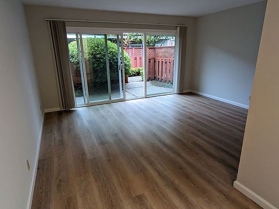 2nd image of 123 Anita Rd #2