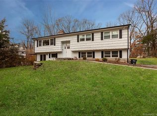 171 Briar Brae Rd, Stamford, CT 06903