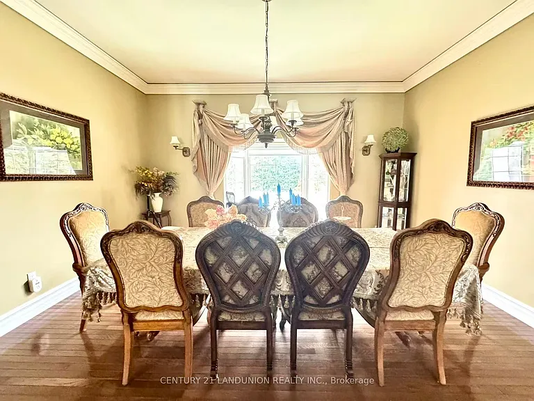 5 Dafoe Ct — Photo 10