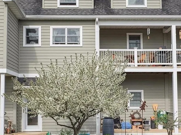 560 Little Lake Dr Unit 11, Ann Arbor, MI 48103