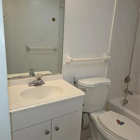 4158 Inverrary Dr #104 — Photo 8